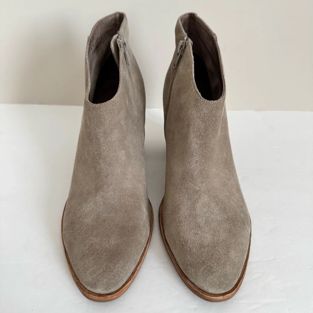Jeffrey Campbell Laszlo Tan Taupe Suede Block heel Ankle Boots 11